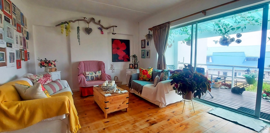 4 Bedroom Property for Sale in Struisbaai Western Cape